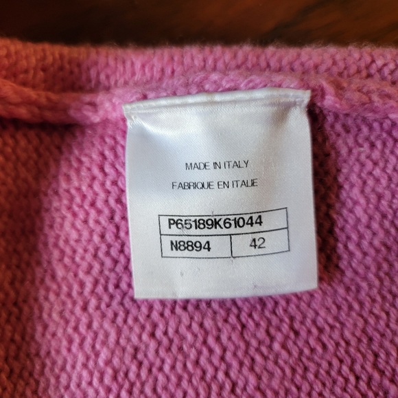 HOSTPICK !!!! Chanel Cashmere Sweather - Picture 12 of 17